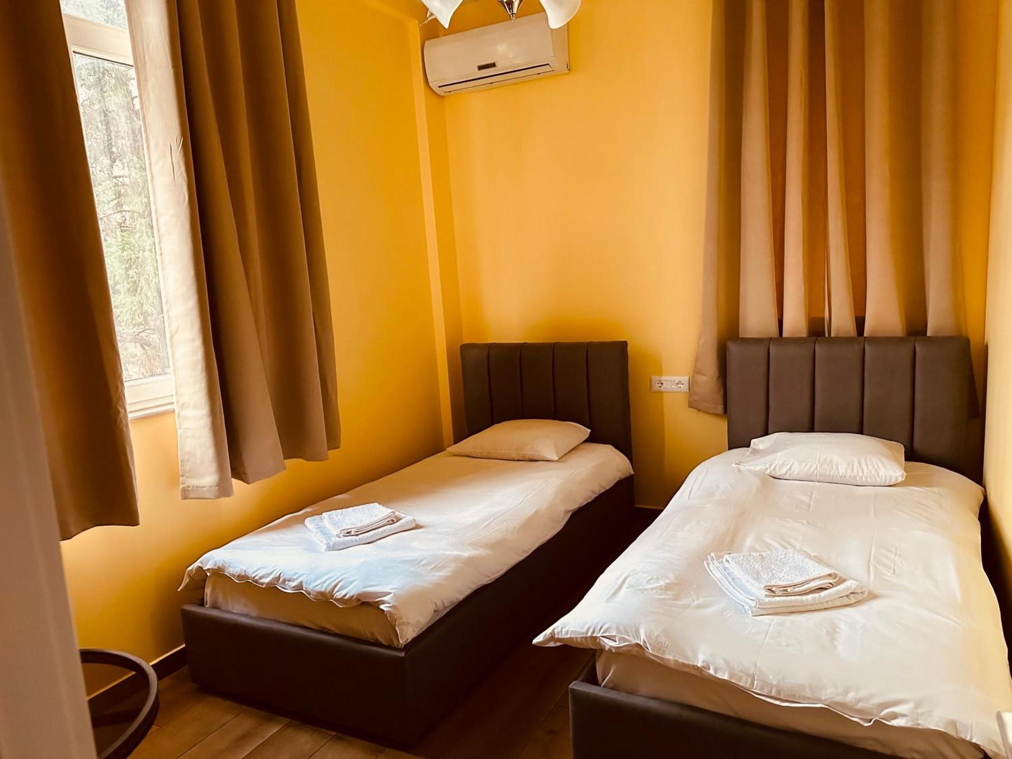Auto Tana Guest House Tirana Exterior photo